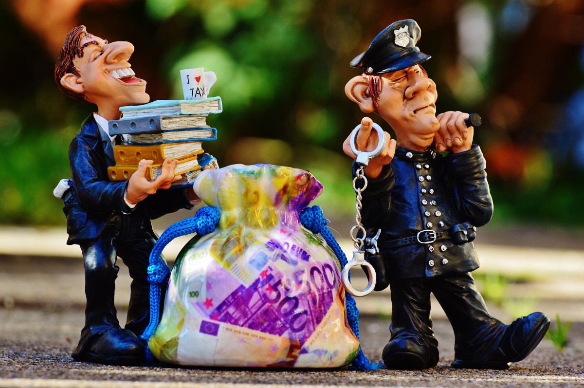 billing_bureaucracy_cop_corruption_crime_criminal_finance_handcuffs-979837.jpgd_